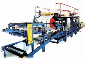 隔熱夾芯復(fù)合板機(jī)生產(chǎn)線河北十優(yōu)壓瓦機(jī)生產(chǎn)基地